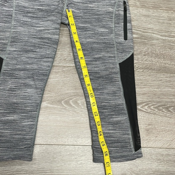 Lululemon Athletica Mesh Sun Runner Crop leggings Space Dye Gray Black 6 - Picture 9 of 16